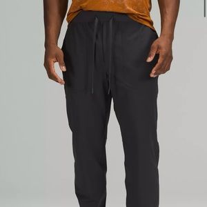 Lululemon Men’s ABC Jogger *Never Worn*